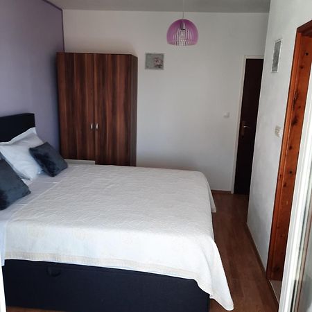 Apartments Marjanovic Бол Номер фото