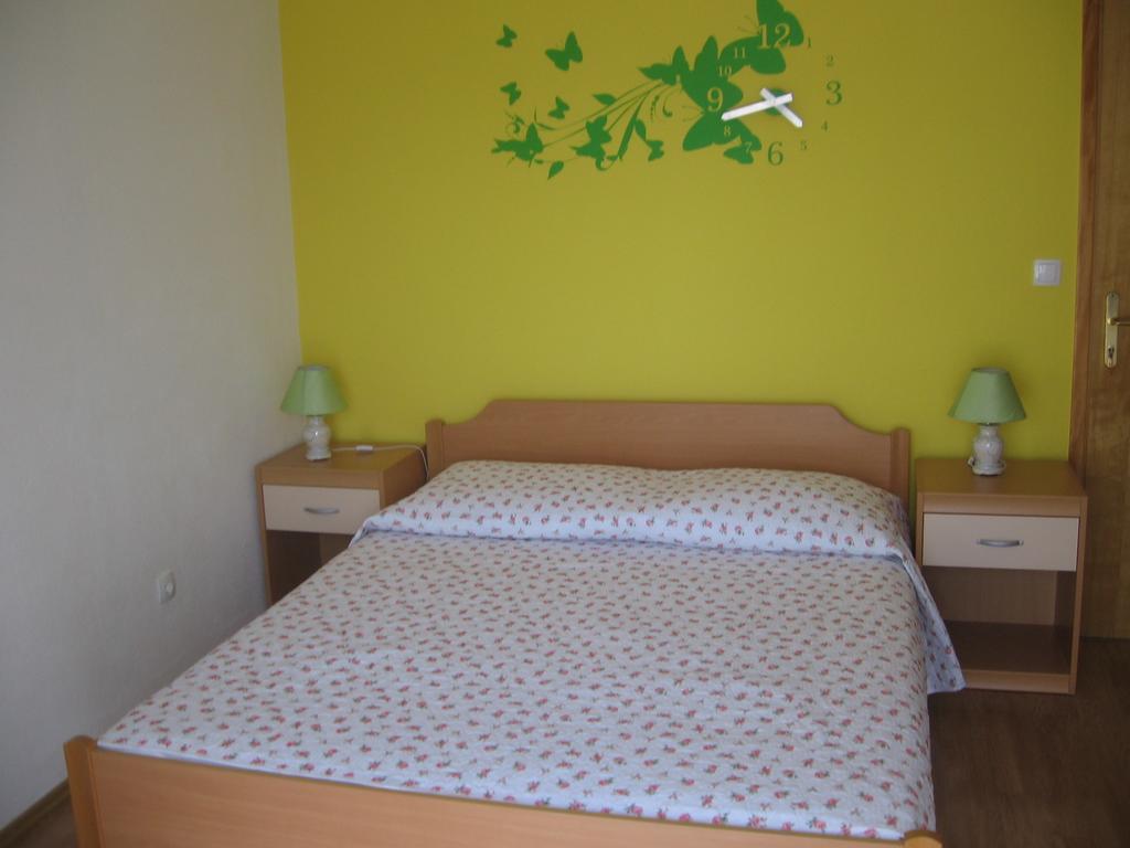 Apartments Marjanovic Бол Номер фото