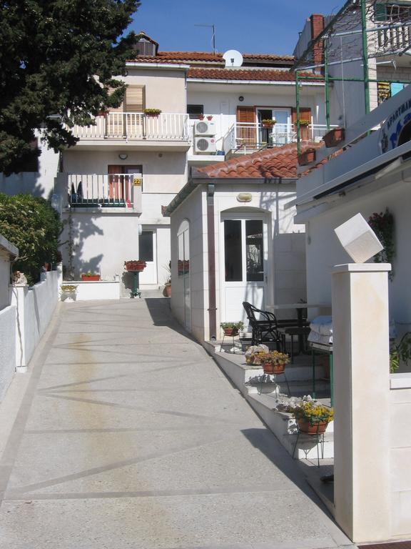 Apartments Marjanovic Бол Экстерьер фото