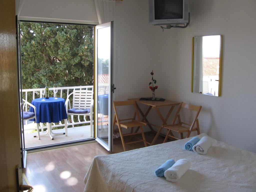 Apartments Marjanovic Бол Номер фото
